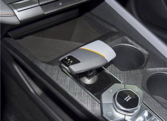 长安UNI-V 2022款 1.5T 卓越型 中控类   挡把