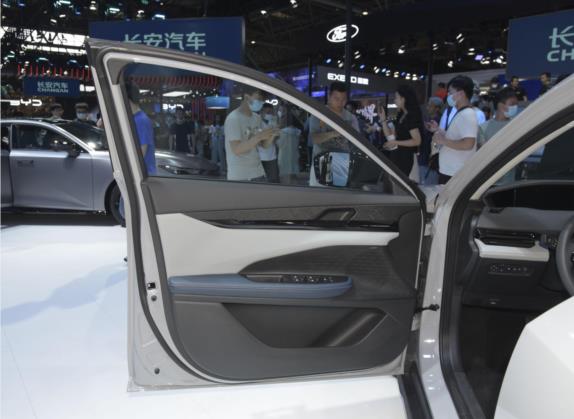 2023款 智电iDD 1.5T 113km智酷型 车厢座椅   前门板
