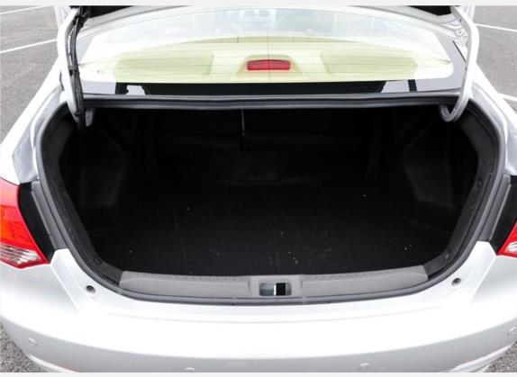 长城C30 2010款 1.5L 手动豪华型 车厢座椅   后备厢