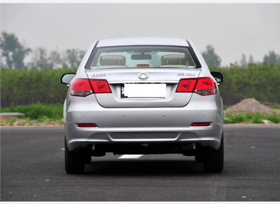 长城C30 2010款 1.5L 手动豪华型 外观   正后