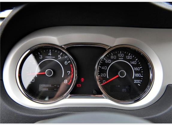 长城C30 2010款 1.5L 手动豪华型 中控类   仪表盘