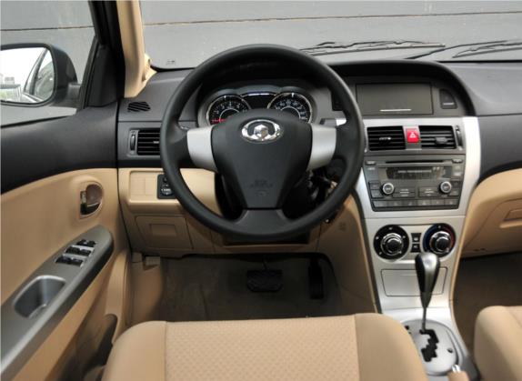 长城C30 2012款 1.5L CVT舒适型 中控类   驾驶位