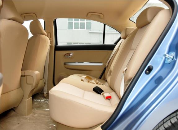 长城C30 2012款 1.5L CVT舒适型 车厢座椅   后排空间