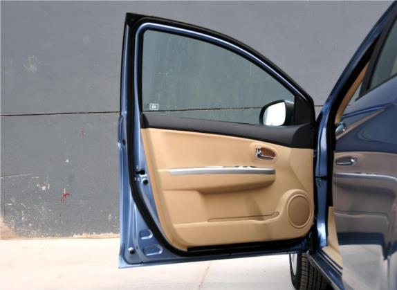 长城C30 2012款 1.5L CVT舒适型 车厢座椅   前门板