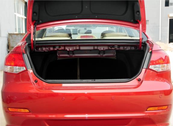 长城C30 2012款 1.5L 手动豪华型 车厢座椅   后备厢