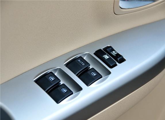 长城C30 2012款 1.5L 手动豪华型 车厢座椅   门窗控制