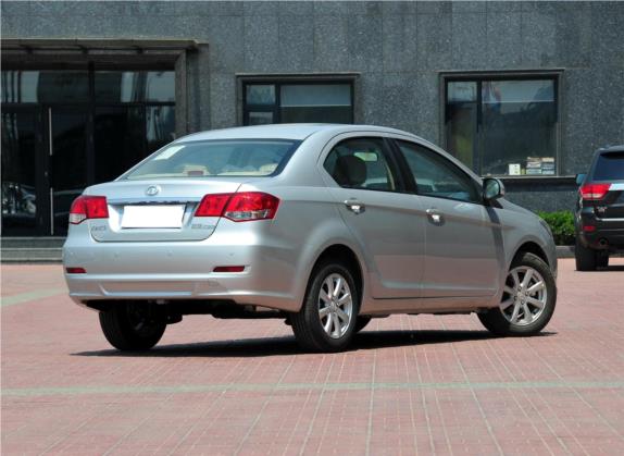 长城C30 2012款 1.5L CVT豪华型 外观   斜后
