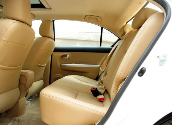 长城C30 2012款 1.5L 手动精英型 车厢座椅   后排空间