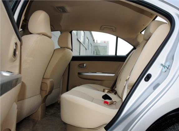 长城C30 2013款 1.5L 手动舒适型 车厢座椅   后排空间