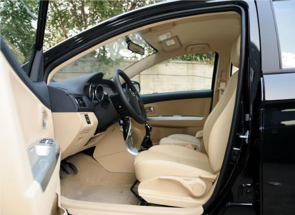 长城C30 2013款 1.5L 手动豪华型 车厢座椅   前排空间