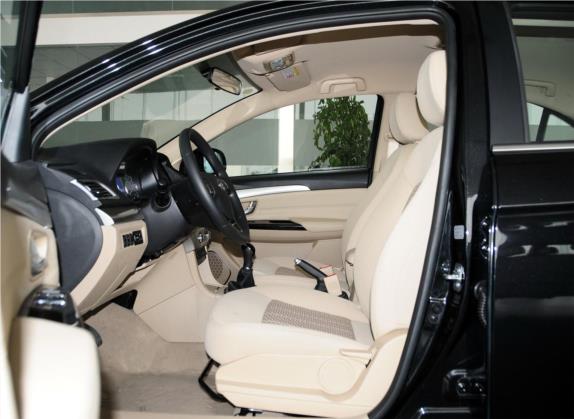 长城C30 2015款 1.5L 手动舒适型 车厢座椅   前排空间