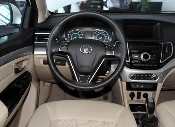 长城C30 2015款 1.5L AMT舒适型 中控类   驾驶位