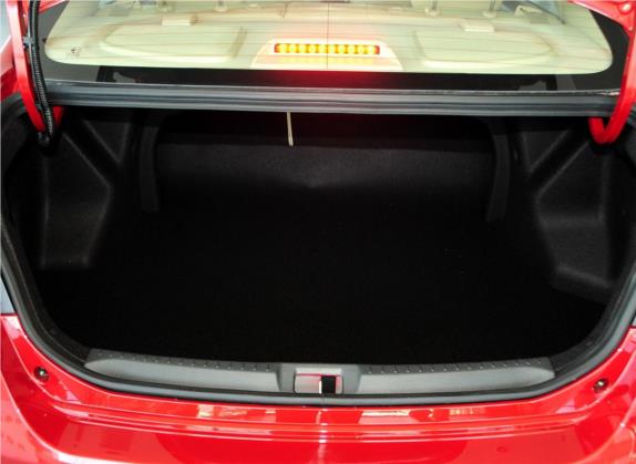 长城C30 2015款 1.5L 手动豪华型 车厢座椅   后备厢
