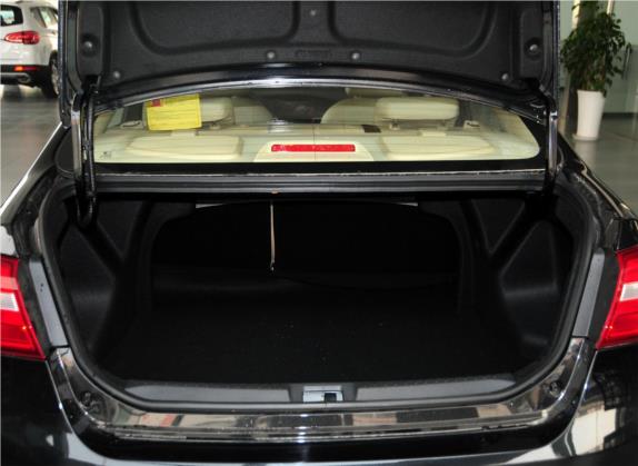 长城C30 2015款 1.5L AMT豪华型 车厢座椅   后备厢