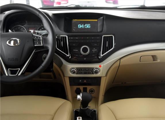 长城C30 2016款 1.5L AMT舒适型 中控类   中控台