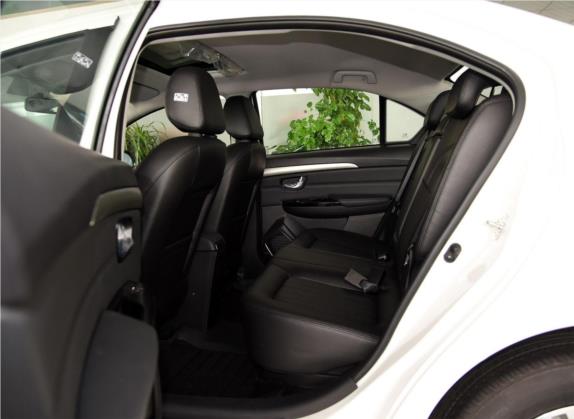 长城C30 2016款 1.5L AMT豪华型 车厢座椅   后排空间