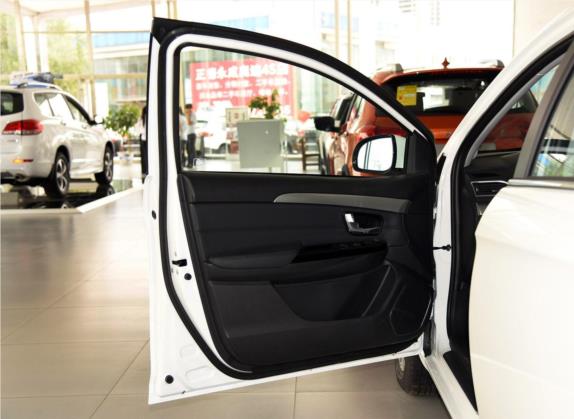 长城C30 2016款 1.5L AMT豪华型 车厢座椅   前门板
