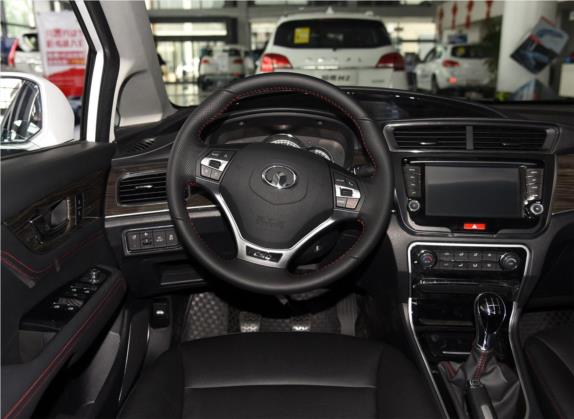 长城C50 2016款 1.5T 手动精英型 中控类   驾驶位
