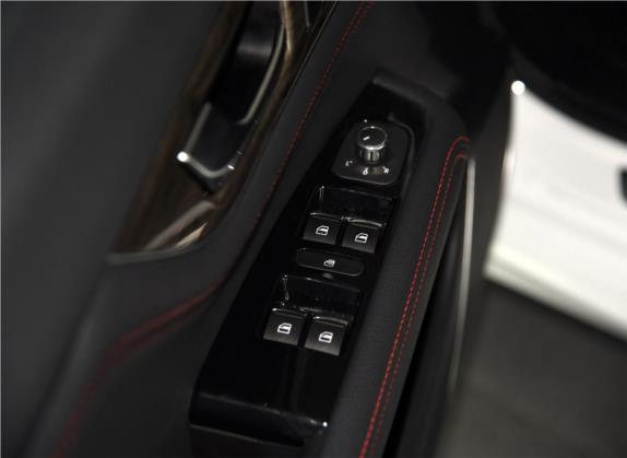 长城C50 2016款 1.5T 手动精英型 车厢座椅   门窗控制