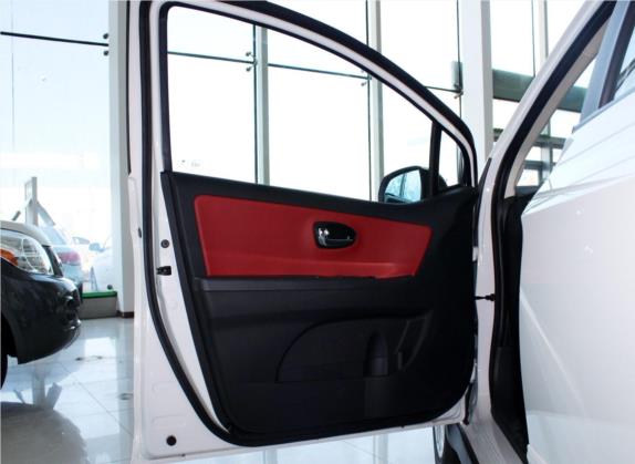 长城C20R 2013款 1.5L 手动都市型 车厢座椅   前门板