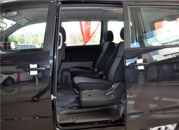 长城V80 2011款 2.0L 手动舒适型 车厢座椅   后排空间
