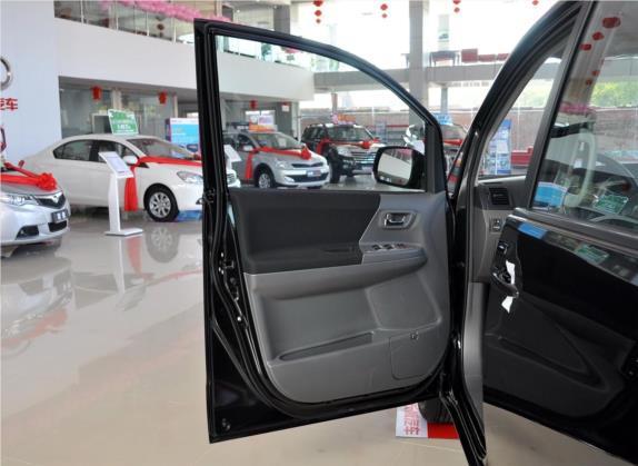 长城V80 2011款 2.0L 手动舒适型 车厢座椅   前门板