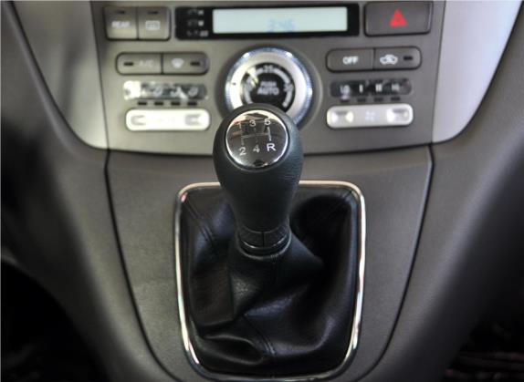 长城V80 2011款 2.0L 手动舒适型 中控类   挡把