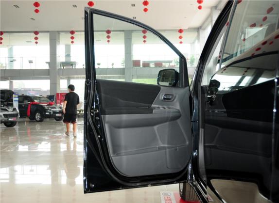 长城V80 2011款 2.0L 自动标准型 车厢座椅   前门板