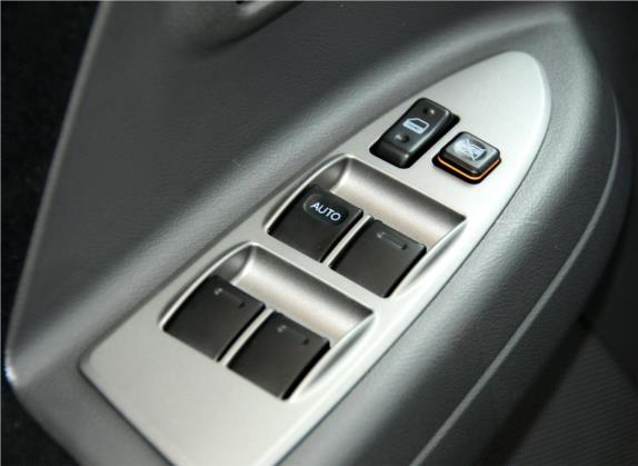 长城V80 2011款 2.0L 自动标准型 车厢座椅   门窗控制