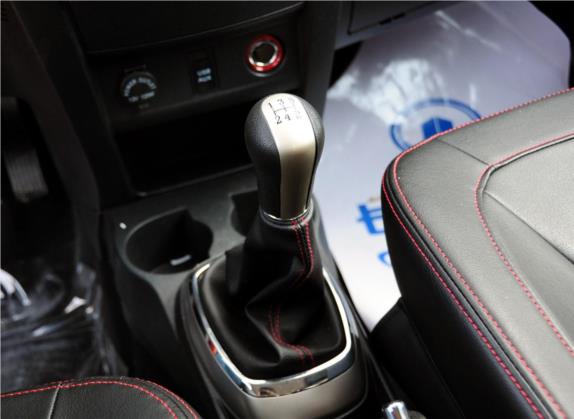 长城M4 2012款 1.5L 手动豪华型 中控类   挡把