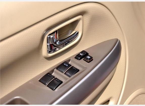 炫丽 2009款 1.5VVT CVT豪华型 车厢座椅   门窗控制