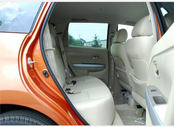 炫丽 2009款 1.5VVT CVT精英型 车厢座椅   后排空间