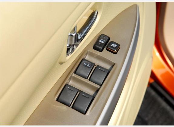 炫丽 2009款 1.5VVT CVT精英型 车厢座椅   门窗控制