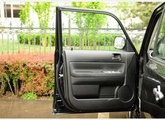 酷熊 2010款 1.5L 自动精英型 车厢座椅   前门板