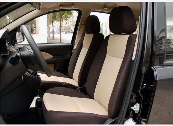 长城M1 2009款 1.3L 两驱舒适型 车厢座椅   前排空间
