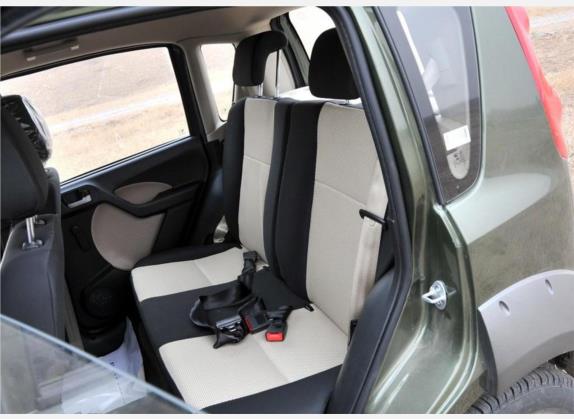 长城M1 2010款 1.3L 四驱舒适型 车厢座椅   后排空间