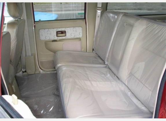 赛影 2007款 2.2L 两驱豪华型 车厢座椅   后排空间