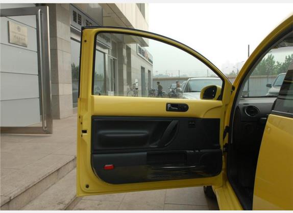 甲壳虫 2006款 2.0 豪华版 车厢座椅   前门板
