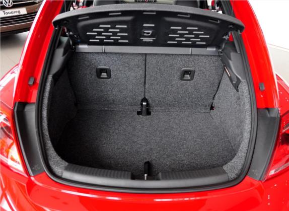 甲壳虫 2013款 1.4TSI 舒适型 车厢座椅   后备厢