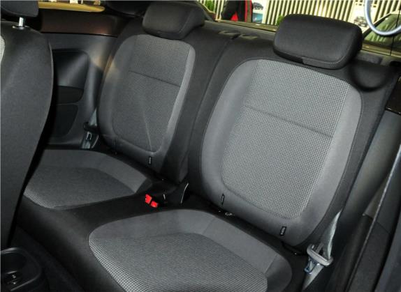 甲壳虫 2014款 1.4TSI 时尚型 车厢座椅   后排空间