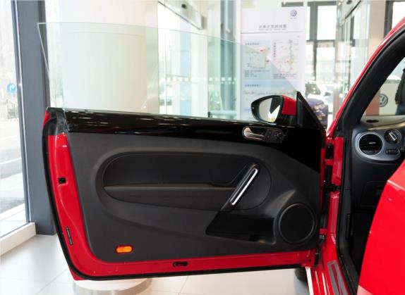 甲壳虫 2014款 1.4TSI R-Line 车厢座椅   前门板