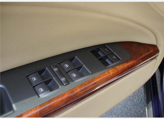 辉腾 2004款 4.2L V8 5座豪华版 车厢座椅   门窗控制