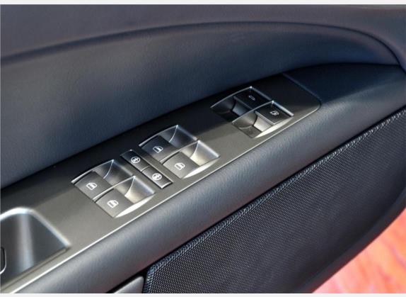 辉腾 2009款 3.6L V6 4座加长行政版 车厢座椅   门窗控制