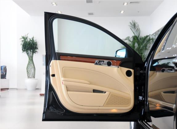 辉腾 2011款 3.6L V6 5座加长商务版 车厢座椅   前门板