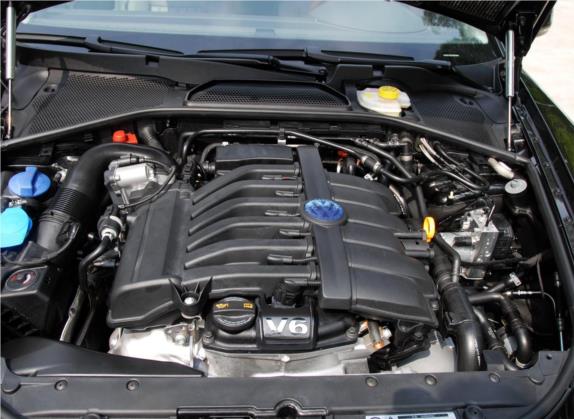辉腾 2011款 3.6L V6 5座加长舒适版 其他细节类   发动机舱