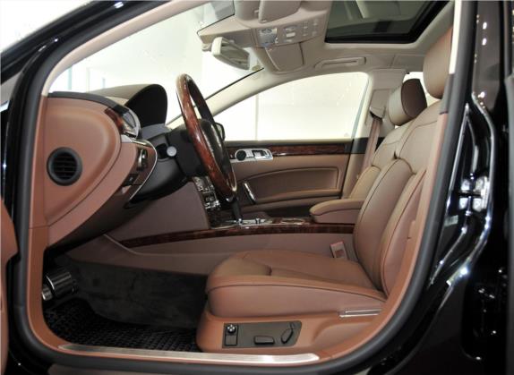 辉腾 2011款 3.6L V6 5座加长舒适版 车厢座椅   前排空间