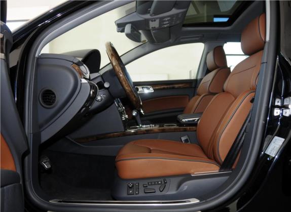 辉腾 2012款 3.6L 尊享定制型 车厢座椅   前排空间