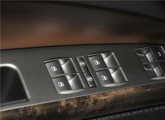 辉腾 2012款 4.2L 奢享定制型 车厢座椅   门窗控制