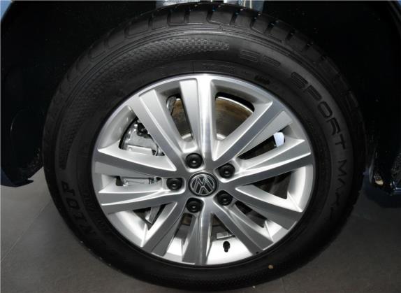 凯路威 2016款 2.0TSI 四驱舒适版 8座 其他细节类   前轮