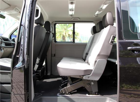 凯路威 2017款 2.0TSI 四驱豪华版 8座 车厢座椅   后排空间